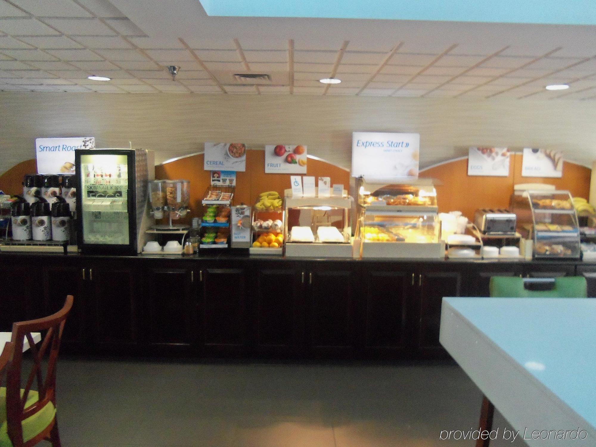 Holiday Inn Express Hotel & Suites Sanford By Ihg Luaran gambar