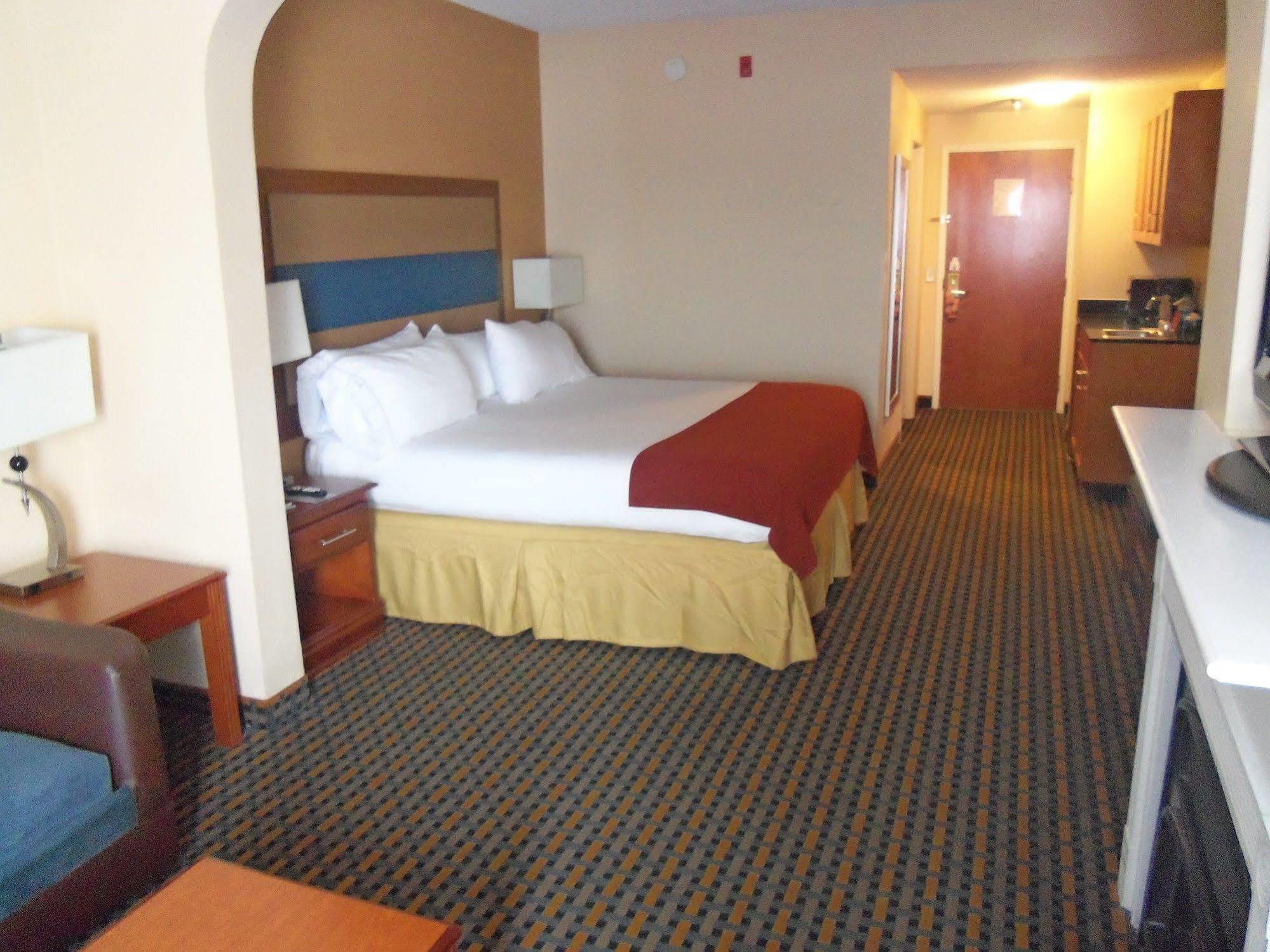 Holiday Inn Express Hotel & Suites Sanford By Ihg Luaran gambar
